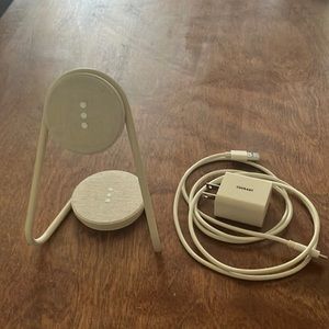 Like new courant mag:2 charger Belgian linen